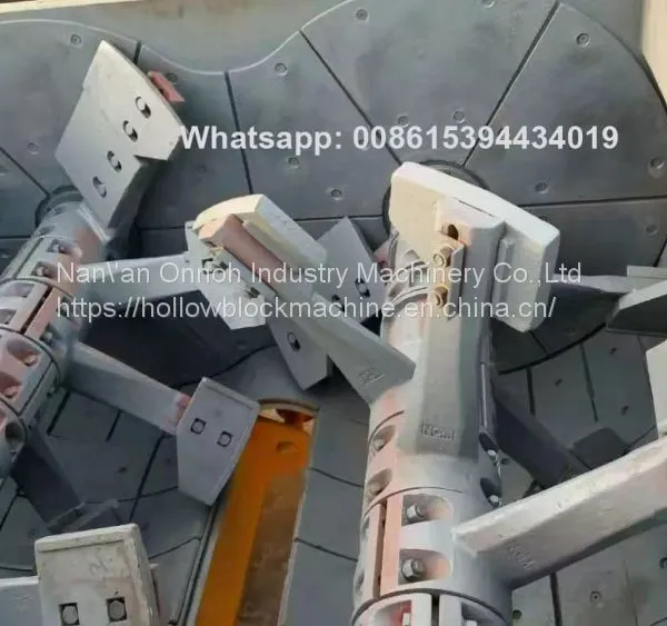 JS750 500 Mixer Scraper Concrete Planetary Stirrer Mixer Scraper Anti-wear Plate photo-3