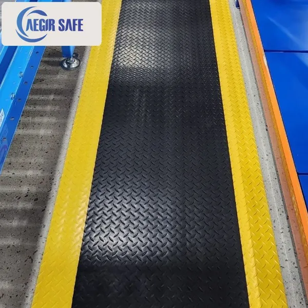 Aegirsafe Produce ESD Diamond Plate Anti Fatigue Mat With Yellow Borders
