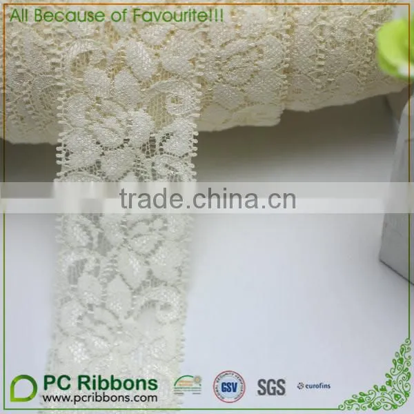 5/8" Lace With Pearl Center Trim White photo-2