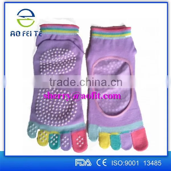 Eco-friendly Colorful Non Slip Custom Yoga Toe Socks Soft Breathable Yoga Socks photo-3
