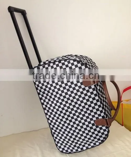 Travelers Club 40L Rolling Duffel Bag With Trolley photo-4