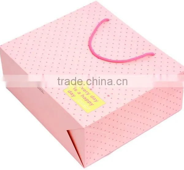 Fancy Folded Die Cut Handle Offset Printing Kraft Paper Bag photo-5