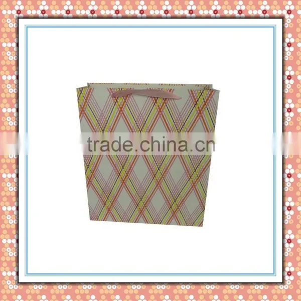 Hot Sale China Cute Cat Drawing Cute Gift Paper Bag photo-3