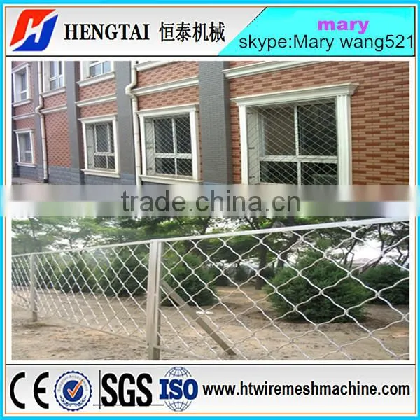 China Full/semi Automatic Crimped Wire Mesh Machine photo-6