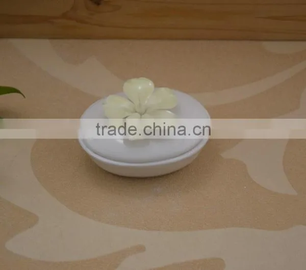 Wholesale Small Porcelain Jewel Box With Flower Shape Design photo-4