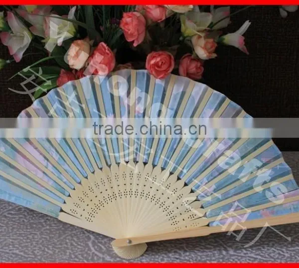 2015 New Design Promotional Bamboo Cloth Fan photo-2