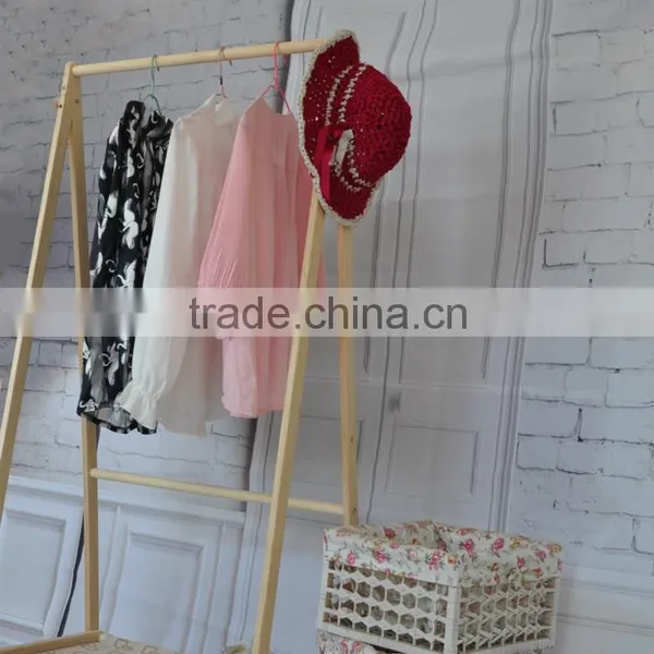 Simple Suits Clothing Type and Wooden Material Clothes Hanger Stand photo-2