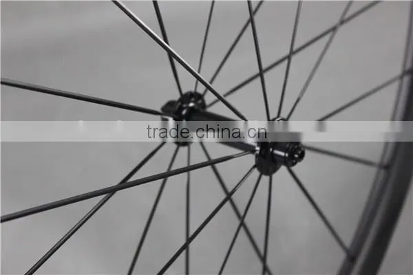 Light Carbon Bike Parts UD_matt Carbon Clincher Road Bike Wheelset W40C photo-6