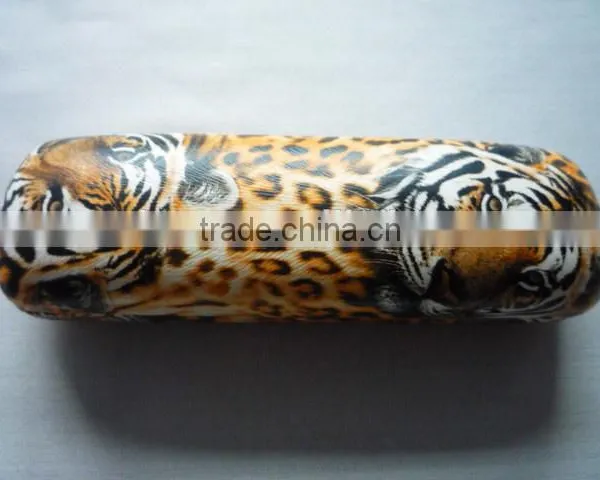 Unique Animal Hard Glasses Case For Reading In China photo-6