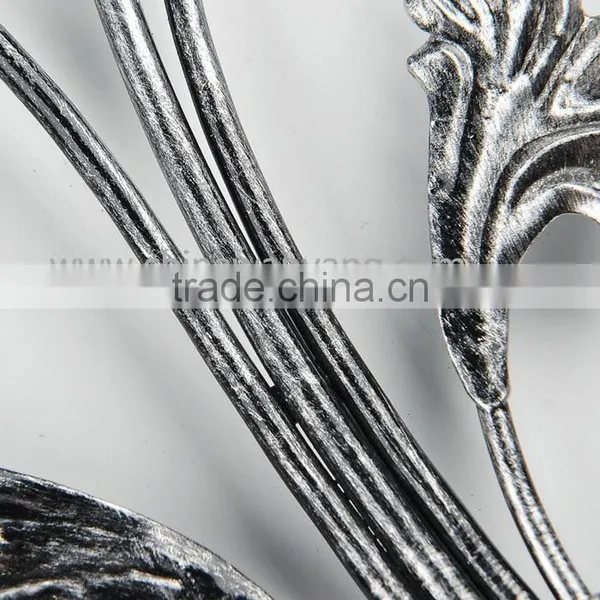 Hot Selling Concise Beautiful Silvery White Fancy Wall Clocks photo-6