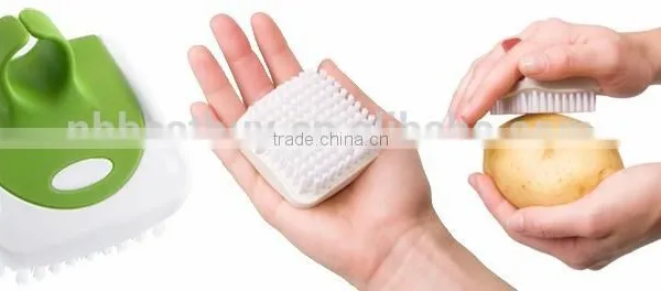 Kitchen Utensil Plastic Finger Handy Vegetable Fruit Cleaning Brush Veggie Scrub Brush photo-5