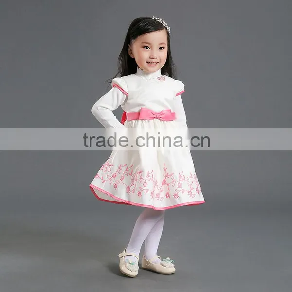 Wholesale New Fashion Emboidery Satin Dress Urope Children Clothing 4-12y