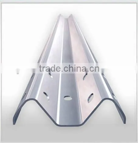 Highway Guardrail/Road Crash Barrier