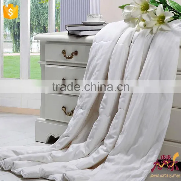 Raw Cow Skin Quilt With Mink Cotton Dyed Solid Color King Bed Guangzhou Wool Silk Stuffing Quilt photo-2