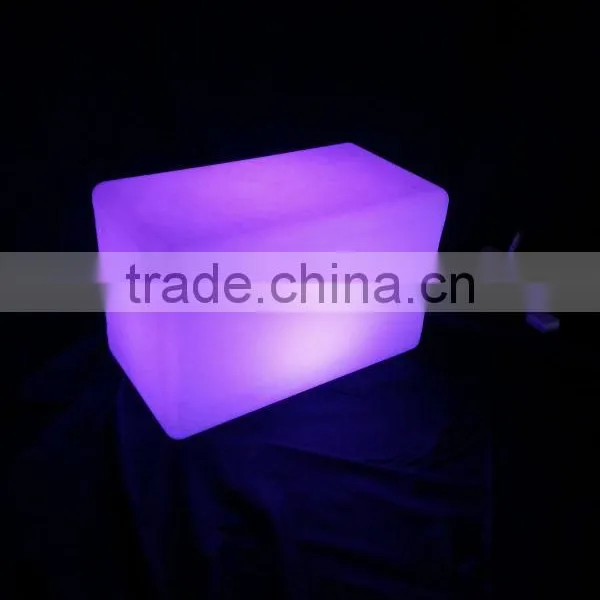 Remote Control RGBW Color Change Illuminated Led Long Cube photo-4