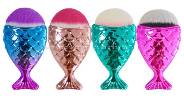 Portable Colorful Fish Powder Brush Liquid Foundation Brush photo-4