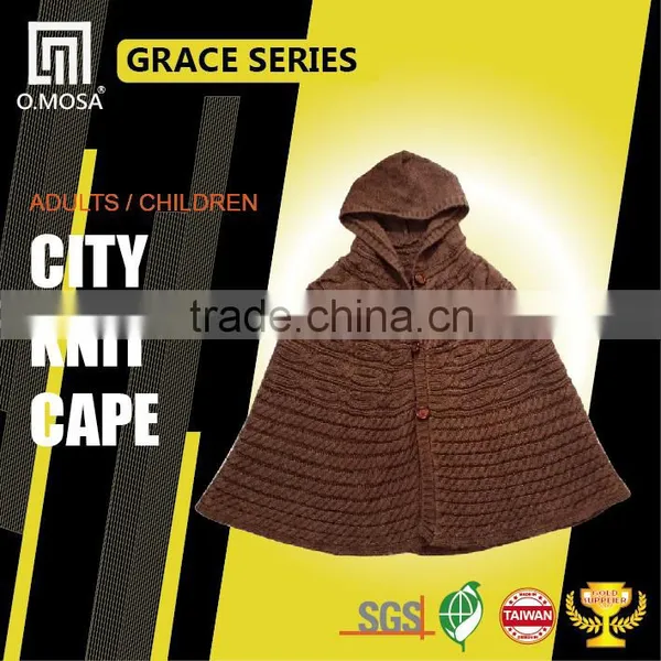 OM3235 Apparel Sweaters 3G_6GCH01 Alpaca Cross Cable City Knit Cape photo-2