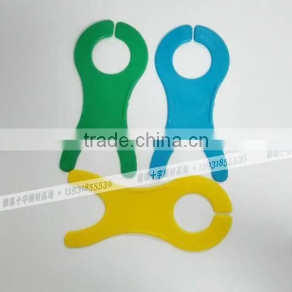 Cross Stitch Material Hand Knitting Yarn Big Plastic Boards Plastic Threading Boards photo-3