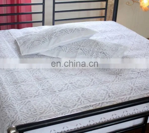 Handmade White Kantha Ralli Patchwork Kantha Throw Indian Cutwork Bedcover Patchwork Kantha Quilt photo-2