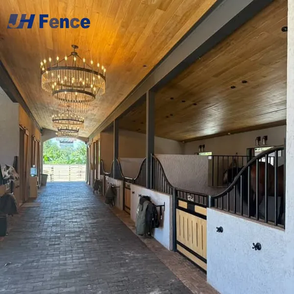 3.5 m 3.6 m Horse Stable Galvanized Steel Frame Sliding Door Horse Stall European Style Shelter Customized Horse Stable photo-4