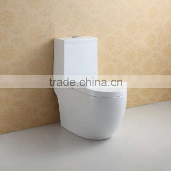 One Piece Wash Down Ceramic Water Closet photo-2