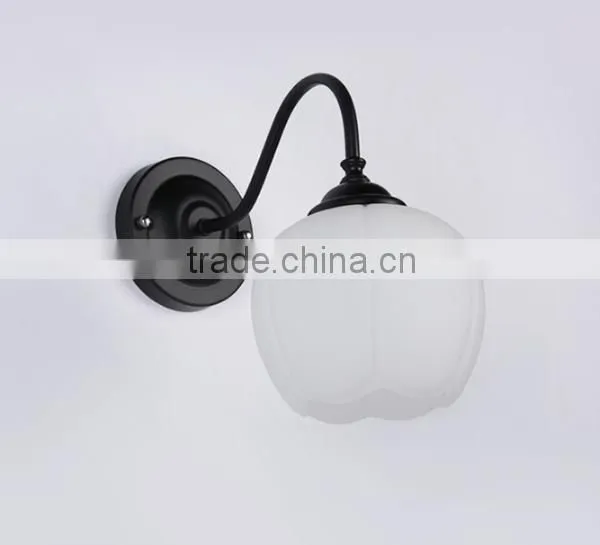 High Quality Cheap Price Glass Round Shape Wall Light Indoor Decor Wall Lamp Iron Base Wall Lamp photo-4