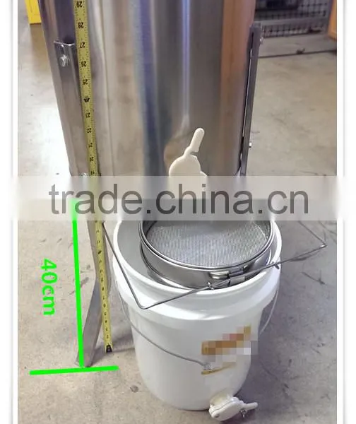 Adjustable Legs Height 2/3/4/6 Frames Manual Honey Extractor photo-6