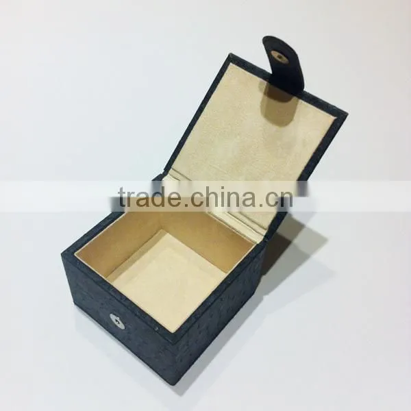 Fake Ostrich Leather Wooden Watch Box Jewelry Box With Pillow photo-5