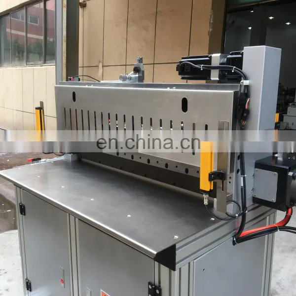 Computerized Industrial Roll To Sheet Cutting Machine Servo Motors photo-5