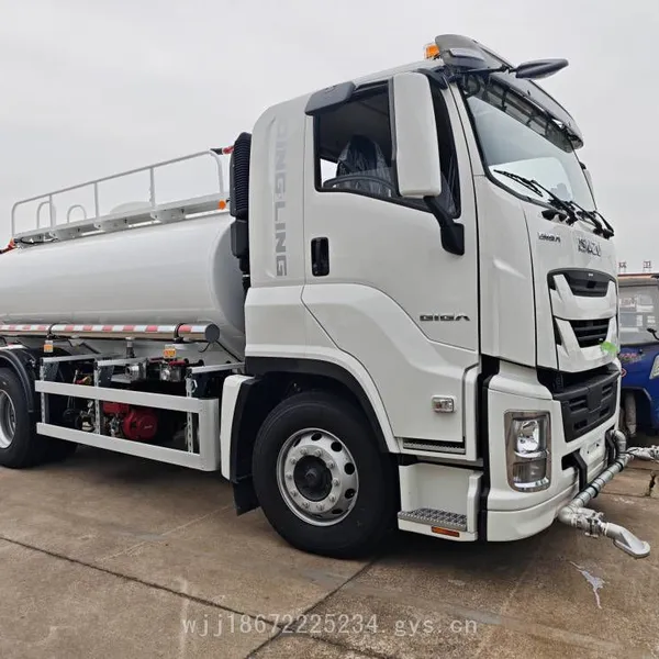 Isuzu 10-cubic and 12-cubic Export-type High - End Sprinklers, Isuzu Greening Spraying Vehicles photo-2