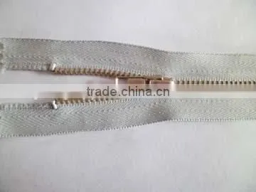 4# Metal Aluminum Zipper Fastener Close End Zipper With Locking Slider Shoes Zipper photo-2