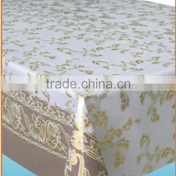 YH-3566 Embossed Tablecloth With Non-woven/fannel Backing (golden/silver Grounding)