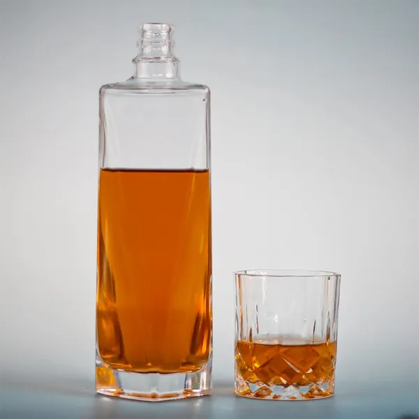 Hot Manufacturer Price Recycled Custom Packaging Frosted 750 ml Long Neck Liquor Bottle