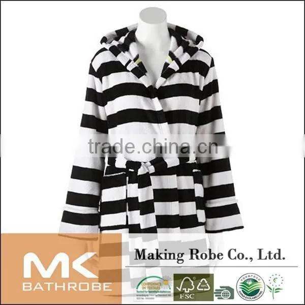 100% Polyester Material Promotional Bathrobe With Hood photo-3