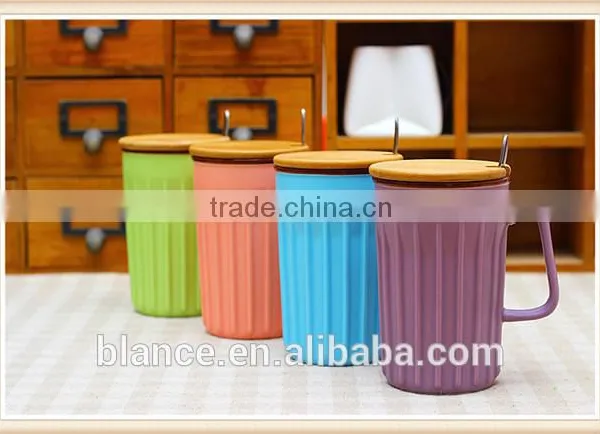 Colorful Stripe Embossed Ceramic Cup With Lid and Spoon photo-3