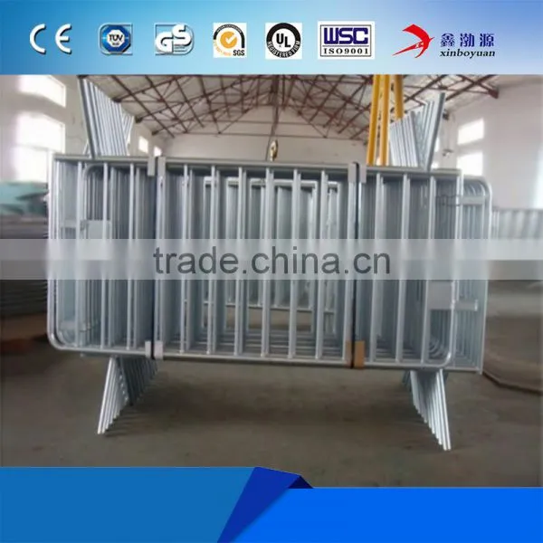 Factory Cheap Price High Quality Traffic Barrier / Concrete Barrier / Aluminum Crowd Control Barrier photo-2
