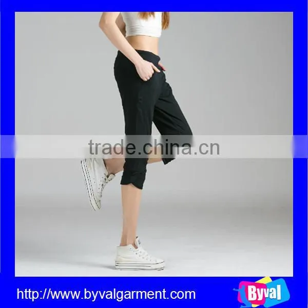 Womens High Quality Fitness Yoga Black Cropped Pants photo-2