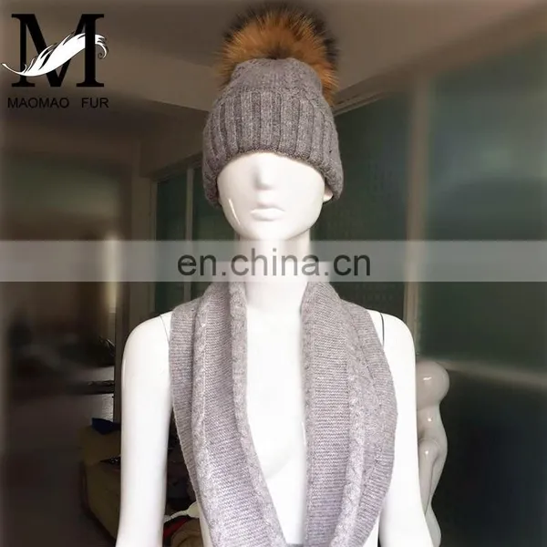 Thick Soft Shawl Fashion Winter Raccoon Fur Pom Hats Long Collar Scarf Hat Glove Sets photo-3