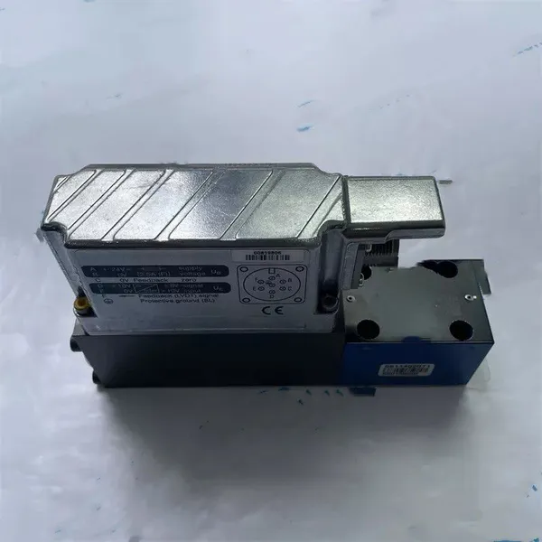 DBETX Series DBETBEX-10/180G24K31A1M 0811402035 DBETX-1X/250G24-25NZ4M Electromagnetic Directional Valve photo-3