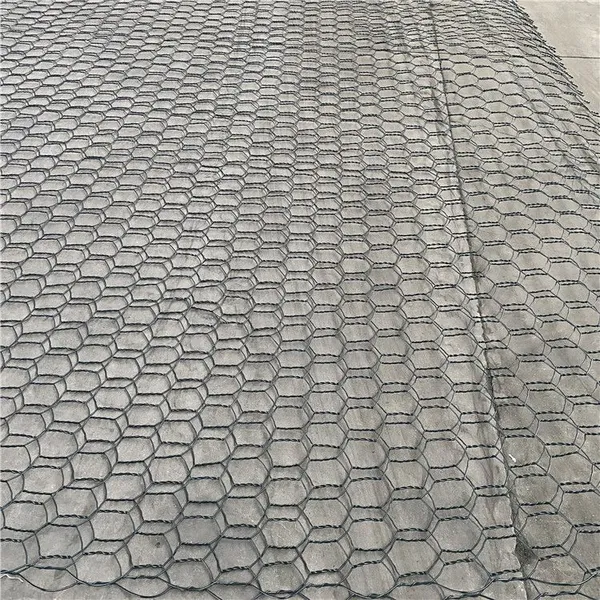 Hexagonal Wire Mesh for Chicken Cages and Fencing Applications photo-4