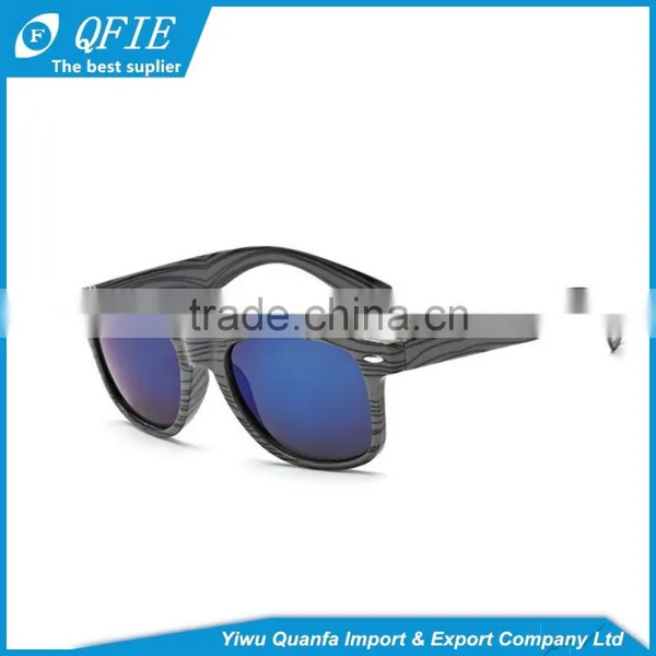 Hot Selling Fashion Grain Design Imitation Wood Sunglasses With Custom Logo photo-4