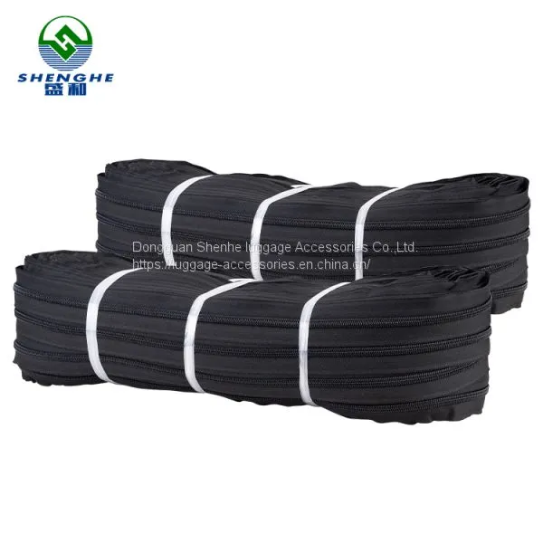 Hot Sale Zipper 8# Nylon Zippers Coil Zips in Rolls for Luggages photo-2