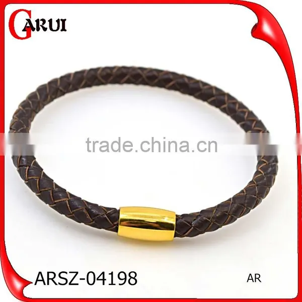 Fashion Stainless Steel Plated 18K Gold Clasp Red Leather Friendship Bracelet photo-4