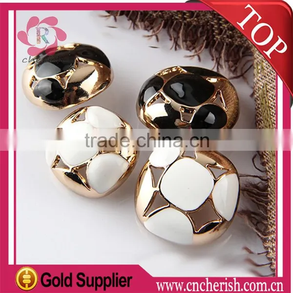 2015 European Style High Quality Fashion Sewing Metal Button for Overcoat photo-2
