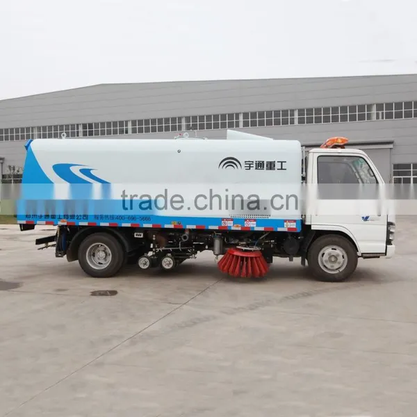 YUTONG Euro Four Emission Plain Coloured Green Road Washer Trucks photo-2