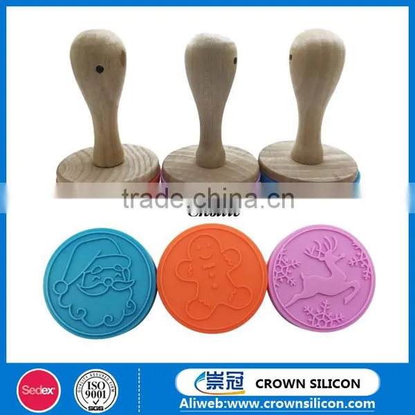 Best Price Christmas Silicone Cookie Biscuit Stamps With Wood Handle photo-3