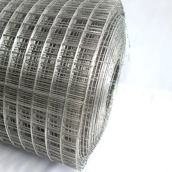 Welded Wire Mesh Rolls - Standard Compliant PVC Coated Low Carbon Steel