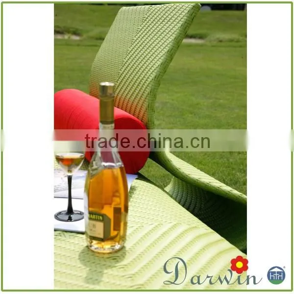Hot Sale Rattan Outdoor Round Tanning Pool Sunbed photo-3