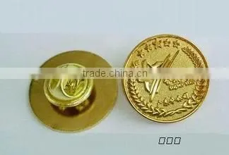 Chic Serviceable Handcraft Embroidery Tin Button Badge photo-3