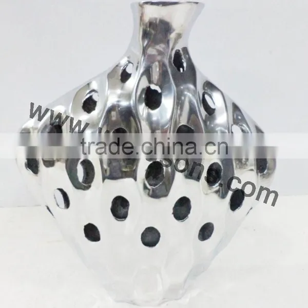Beautiful New Style Silver Finish Home Decoration Metal Vase photo-5